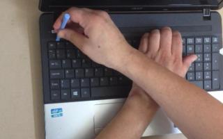 Что делать если не работает клавиатура на ноутбуке Не работает половина кнопок на ноутбуке